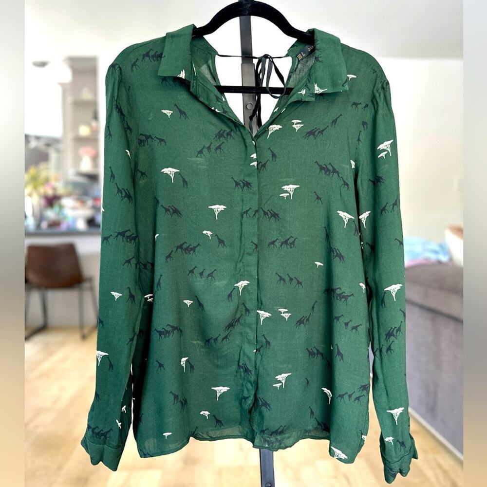 Zara button down blouse with tie back details size small